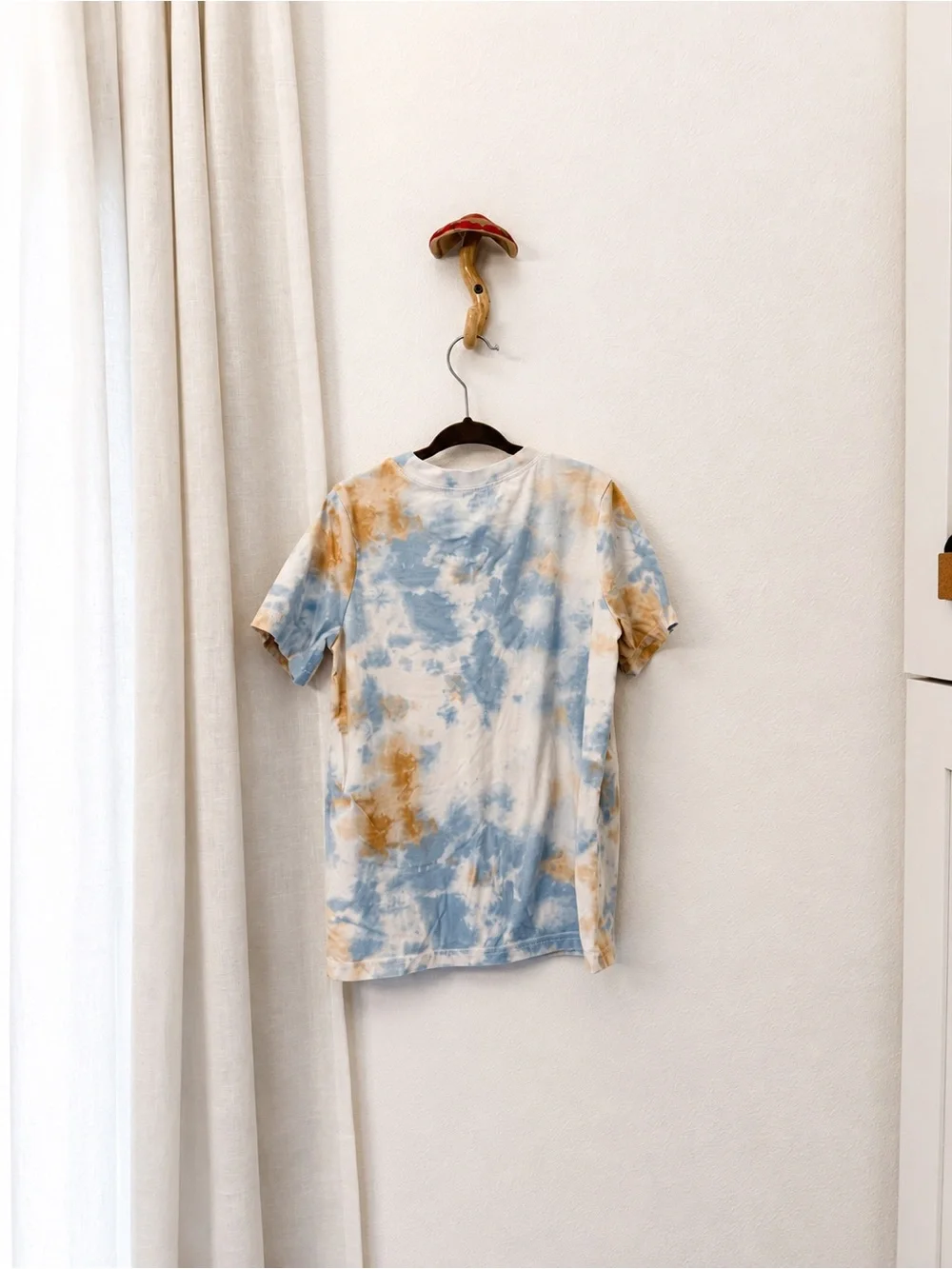 OshKosh B’Gosh Tie Dye Boys Tee Shirt – Size 7/7A